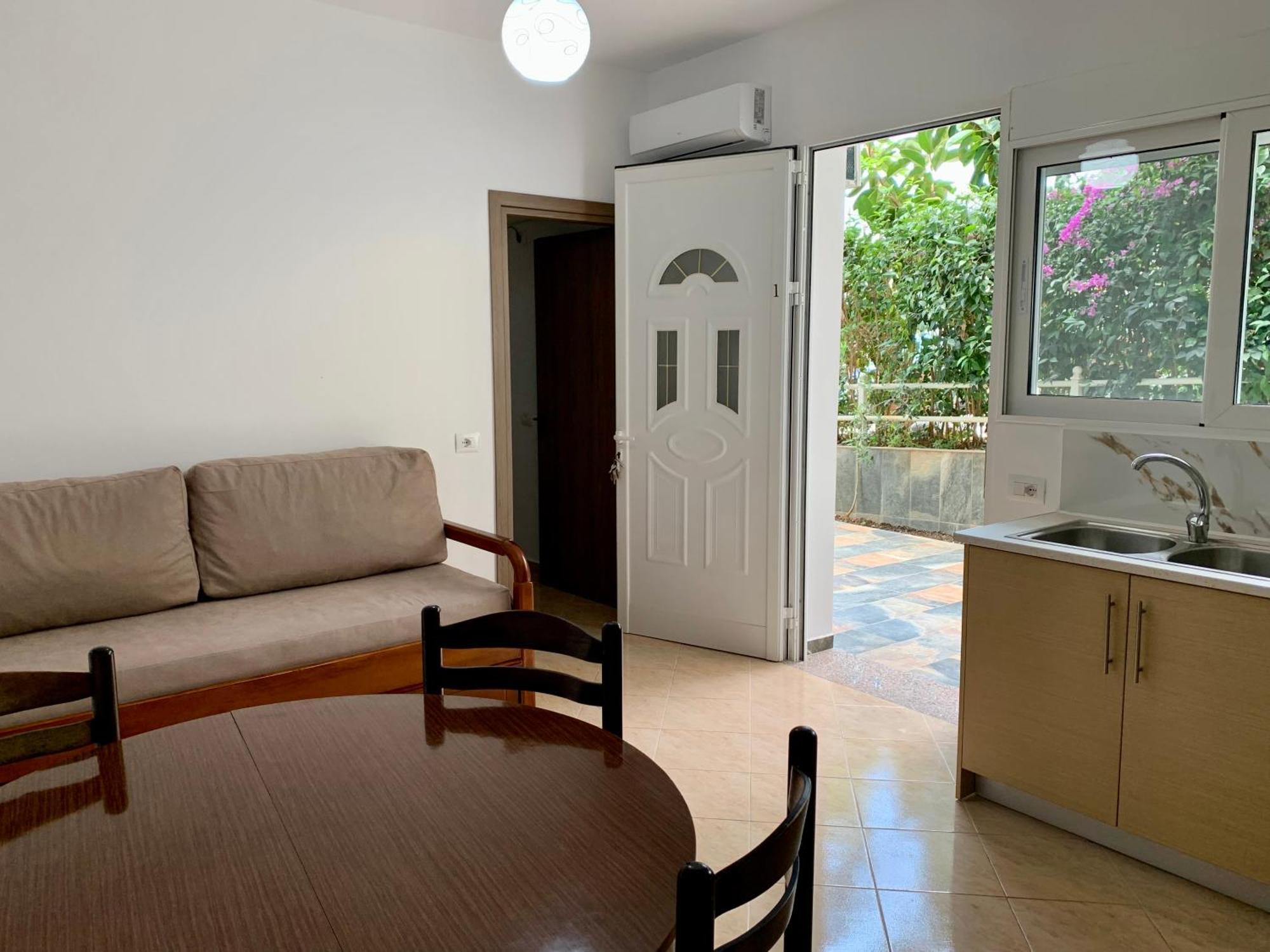 Maxus Apts Sarandë 外观 照片