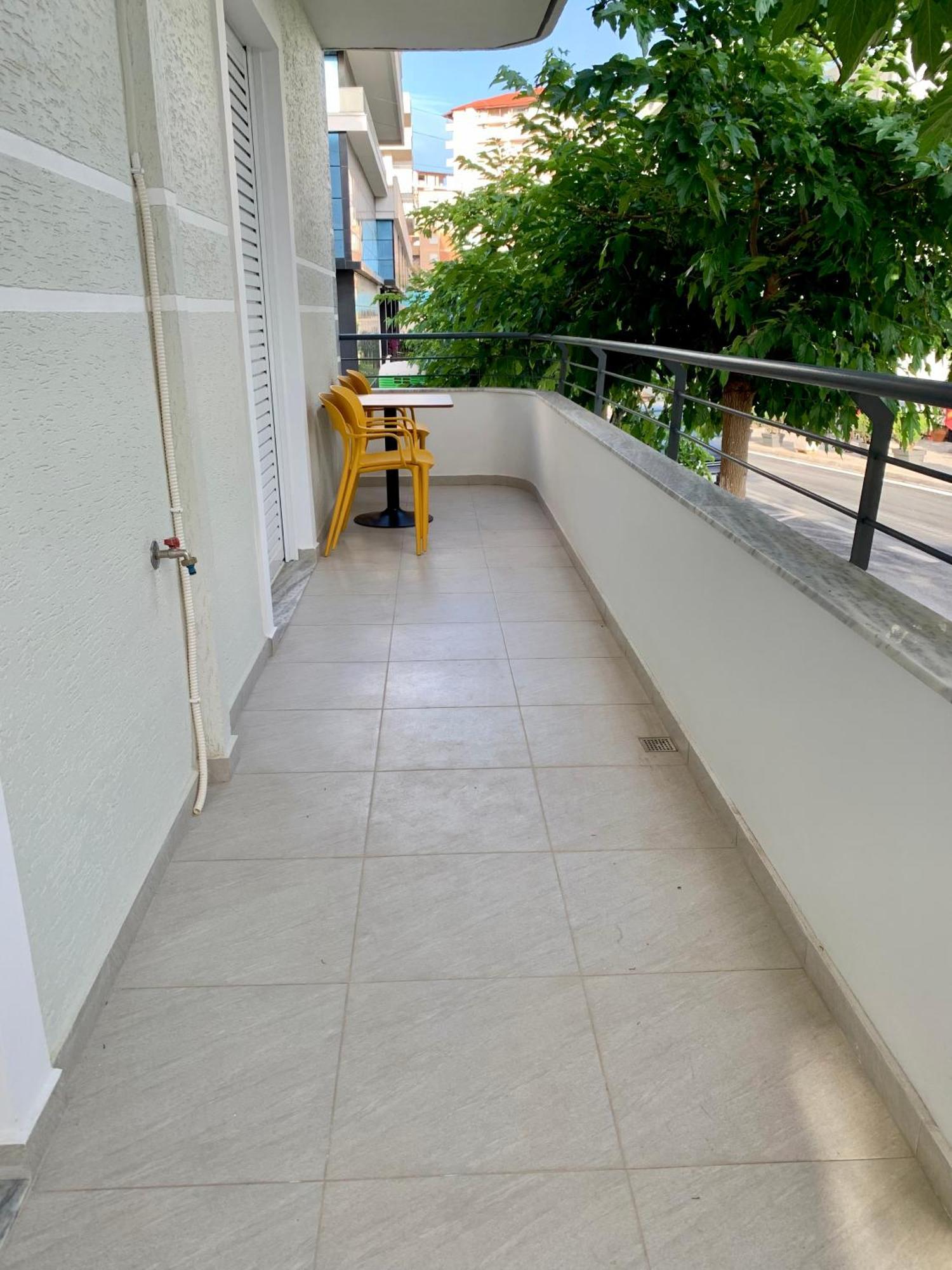 Maxus Apts Sarandë 外观 照片
